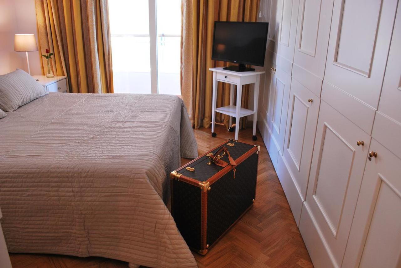 ローマ Attico 203 Bed & Breakfast エクステリア 写真